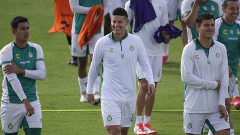 James Rodríguez en un entrenamiento con el León.