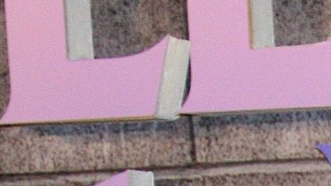 José Eduardo y Paola compartieron algunas imágenes del bautizo de Tessa.