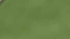 El jugador español Sergio Ramos saluda durante su presentación como nuevo jugador de Rayados de Monterrey este domingo, en el estadio BBVA en Monterrey.