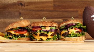 Tasty,Fresh,Meat,Burgers,With,Salad,And,Cheese.,Homemade,Angus
