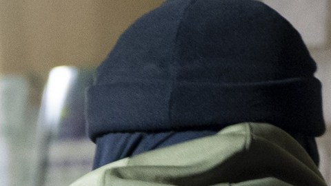 Conozca la tarjeta roja que podría "salvar" a los migrantes durante redadas de ICE