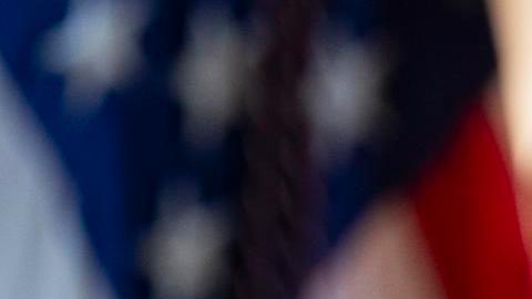 El presidente de Estados Unidos, Donald Trump, habla durante una reunión de gabinete en la Casa Blanca, en Washington, DC, EE.UU., el 26 de febrero de 2025.