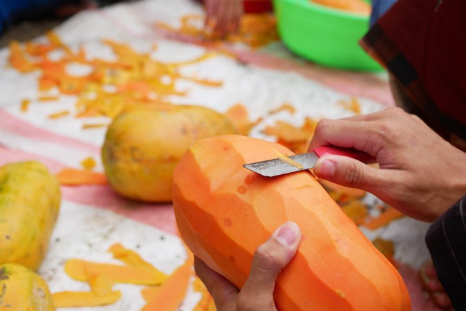 Las cáscaras tienen nutrientes, vitaminas y enzimas que tienen múltiples para la salud.
