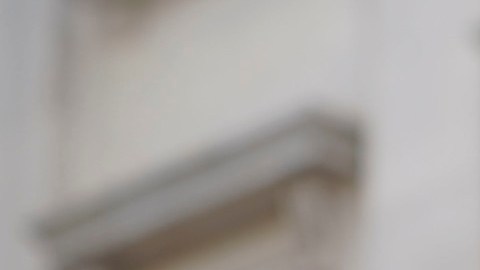 "La triste realidad es que la homofobia y la transfobia son a menudo las razones por las que los jóvenes LGBTQIA+ terminan sin hogar y en acogida”, declaró la concejal Crystal Hudson.