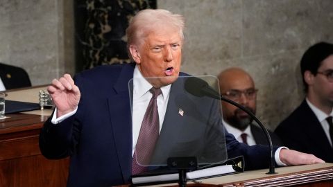 Donald Trump da su primer discurso a la nación en el Congreso.