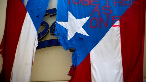 Bandera puertorriqueña en San Juan