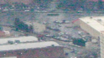 El juez militar decidió aplazar el proceso hasta el jueves.