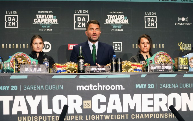 Eddie Hearn habla de la unión entre Dana White y Turki Al-Alshikh.