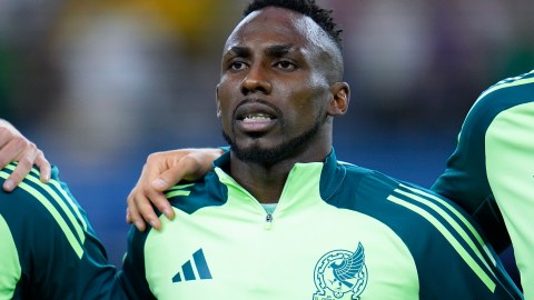 Julián Quiñones espera tener nuevamente una oportunidad con la selección mexicana.