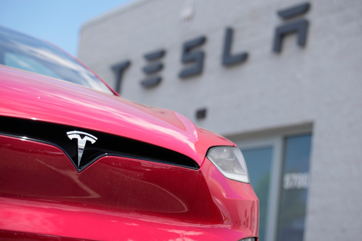 Entrada de Musk en la política de EE.UU. hace caer también las ventas de Tesla en China