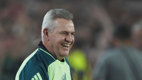 Javier Aguirre durante un partido amistoso de México ante Argentina.