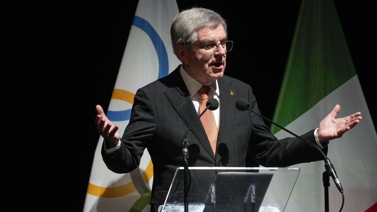 Presidente del COI aspira a que el boxeo esté en Los Ángeles 2028