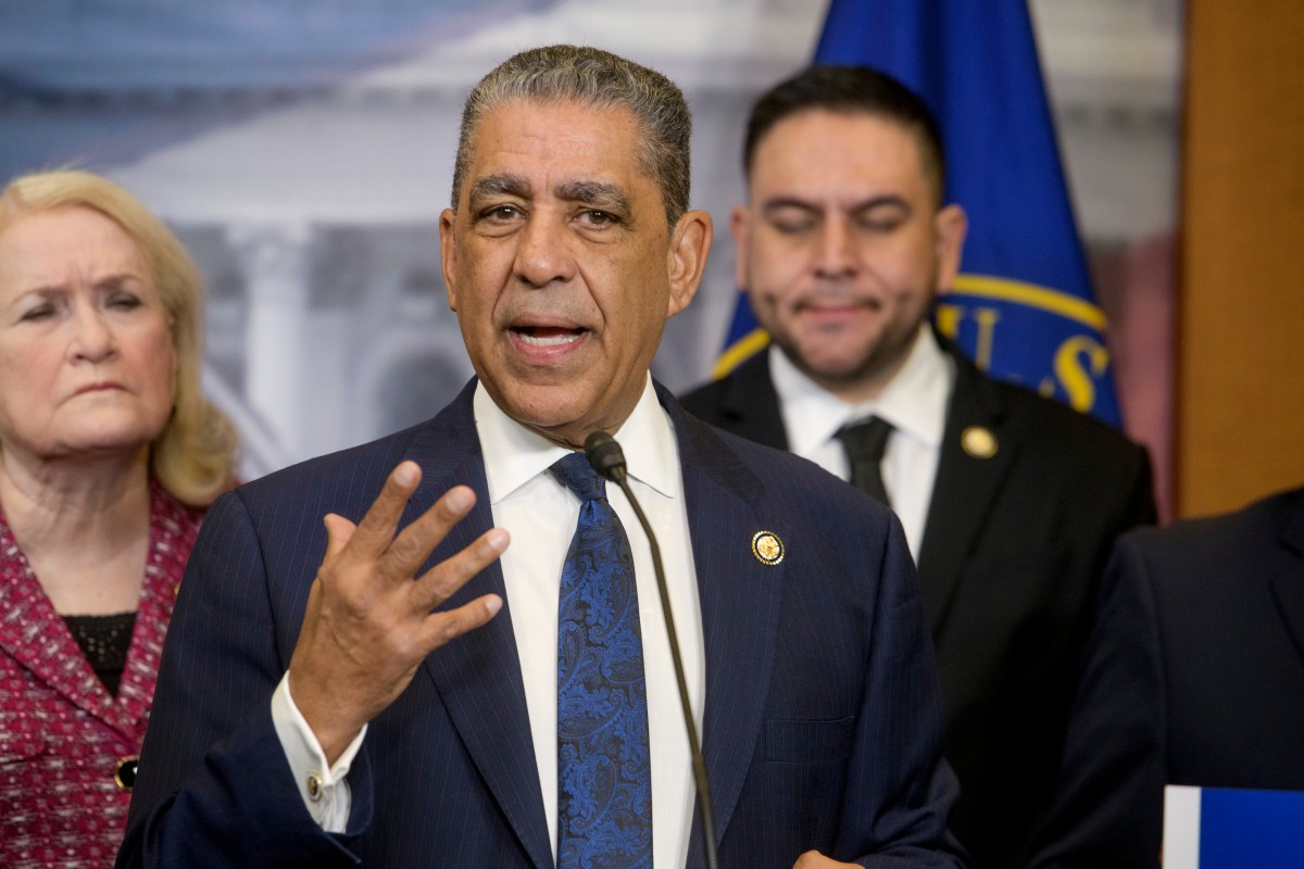 Legislador Adriano Espaillat supera un proceso injusto en su contra y llama a la unidad
