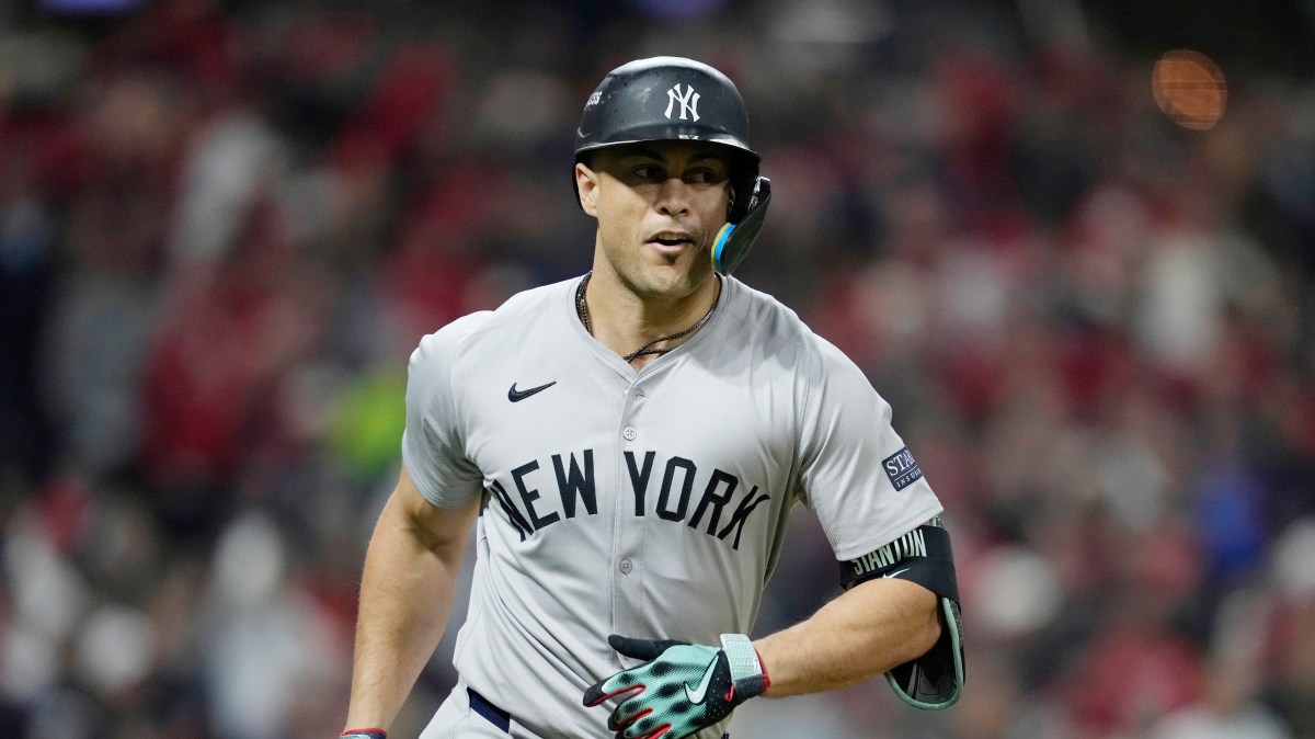Cerca del regreso: Giancarlo Stanton tomó su primera práctica de bateo en el terreno