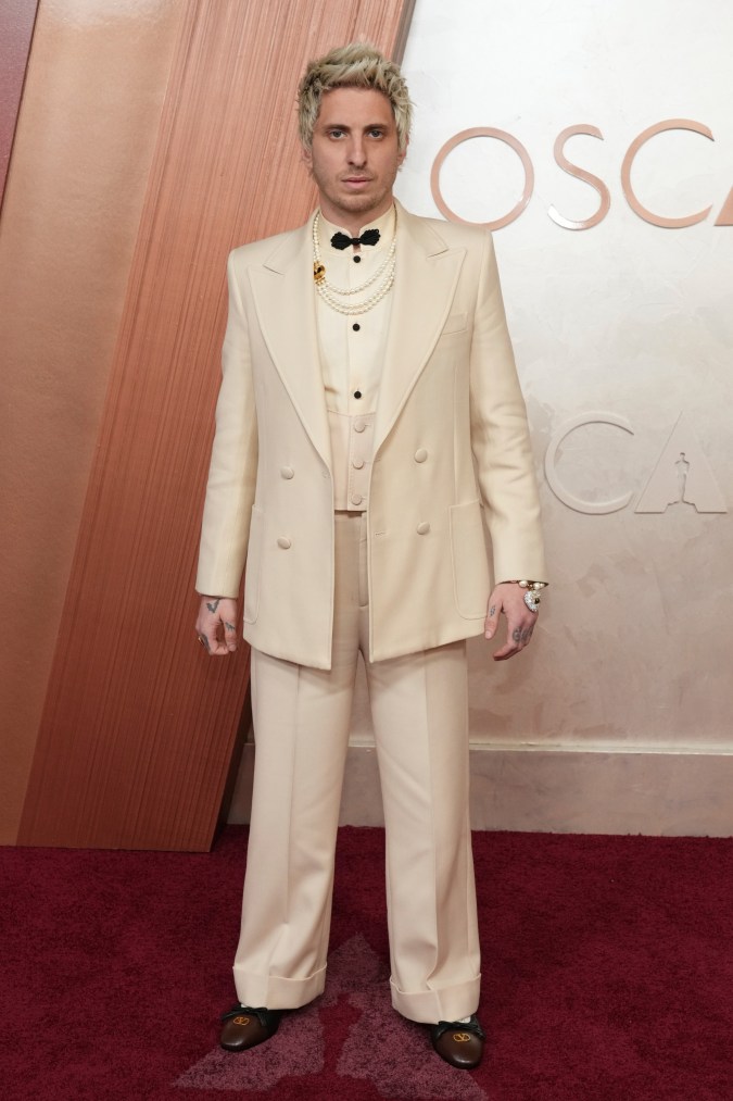 Andrew Watt en los Premios Oscar 2025.