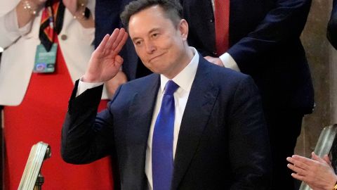 Elon Musk durante discurso de Donald Trump en el Congreso