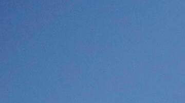 Palestinos llevan el cuerpo de Barhoum tras el bombardeo.