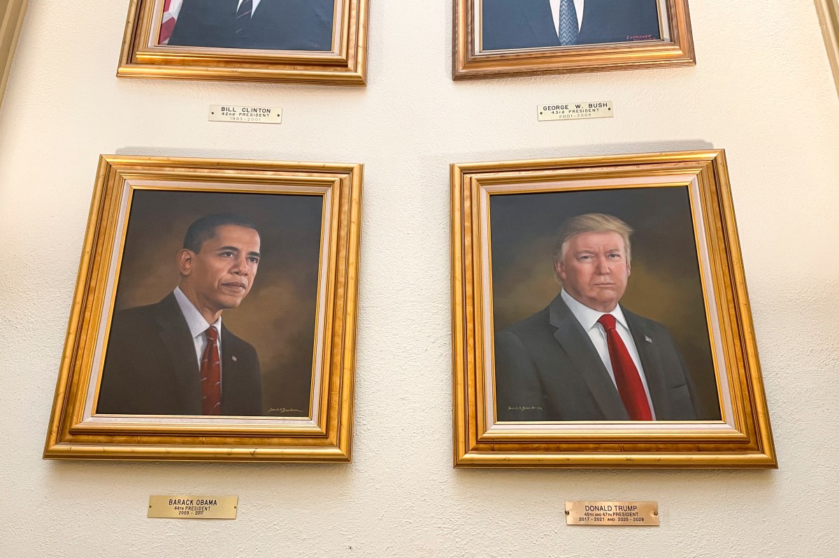 Capitolio de Colorado retira retrato de Trump tras su reclamo