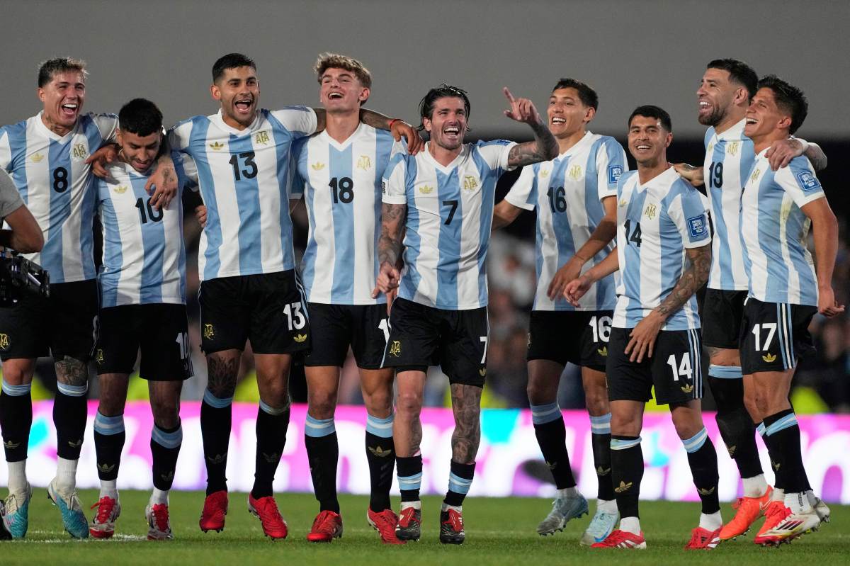 Argentina festeja boleto al Mundial 2026 con goleada 4-1 sobre Brasil