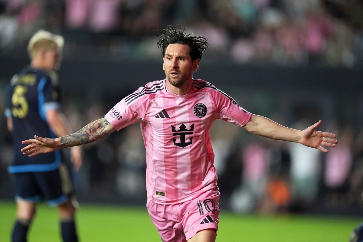 Messi marca un golazo tras ingresar desde el banquillo con Inter Miami
