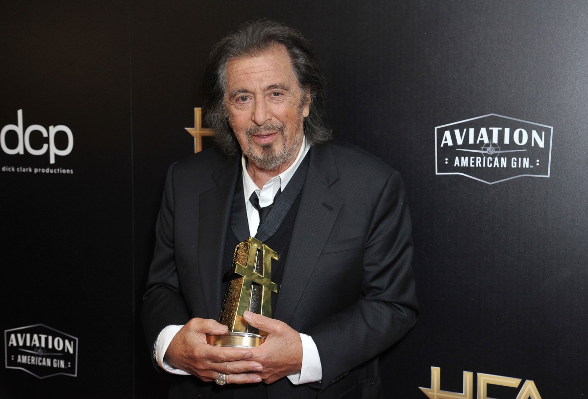 Piden $16 millones de dólares por casa que alquiló Al Pacino en Beverly Hills