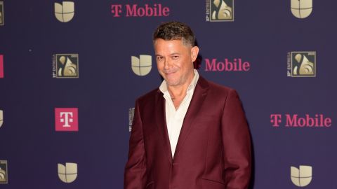 Alejandro Sanz.