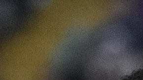 El defensa del FC Barcelona Ronald Araújo (c) celebra con sus compañeros Robert Lewandowski (d) y Lamine Yamal (i) tras marcar el 3-0.