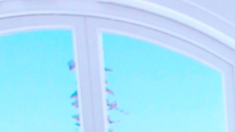 Clovis Nienow, conductor del programa Hoy Día, que transmite la cadena de televisión Telemundo.