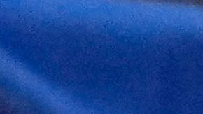 Bandera de El Salvador durante partido de fútbol.