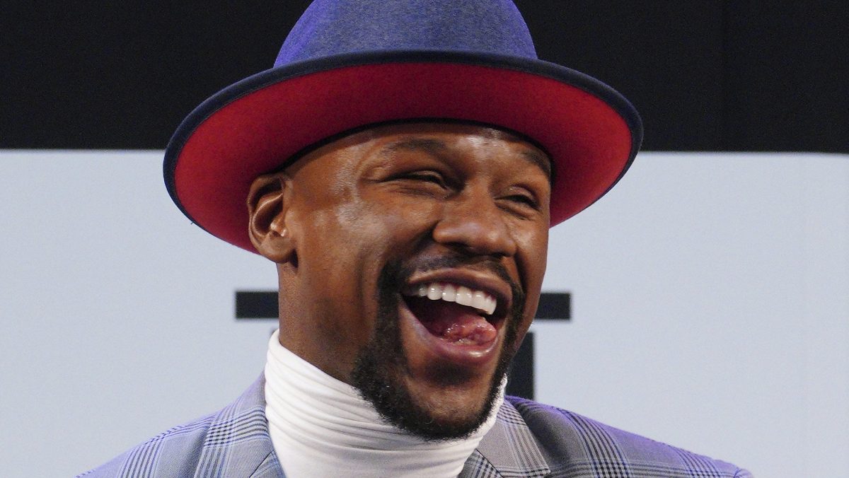 Floyd Mayweather Jr. presume la adquisición de un Bugatti Chiron valuado en $4.3 millones de dólares