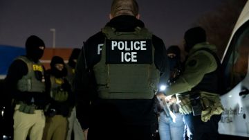 Foto referencial de un funcionario del Servicio de Inmigración y Aduanas (ICE).