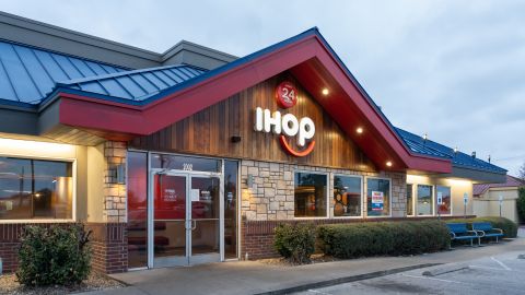 La bebida de menta con chocolate de IHOP ya se vende en todos los locales de Estados Unidos, aunque el precio podría variar.