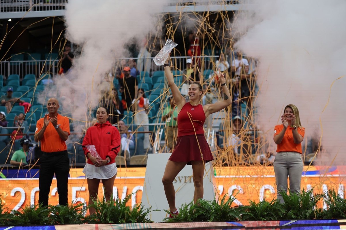 Aryna Sabalenka alzó el Miami Open 2025 tras vencer a Jessica Pegula