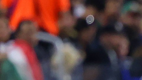 Javier Aguirre resalta lo difícil de vivir entre críticas por dirigir a México.