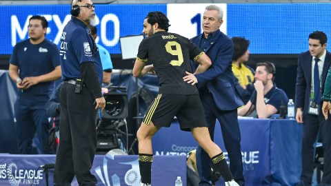 Javier Aguirre se muestra contento por la conquista de México en la Nations League.