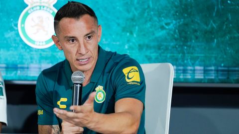 Andrés Guardado cuestiona la expulsión del Club León del Mundial de Clubes.