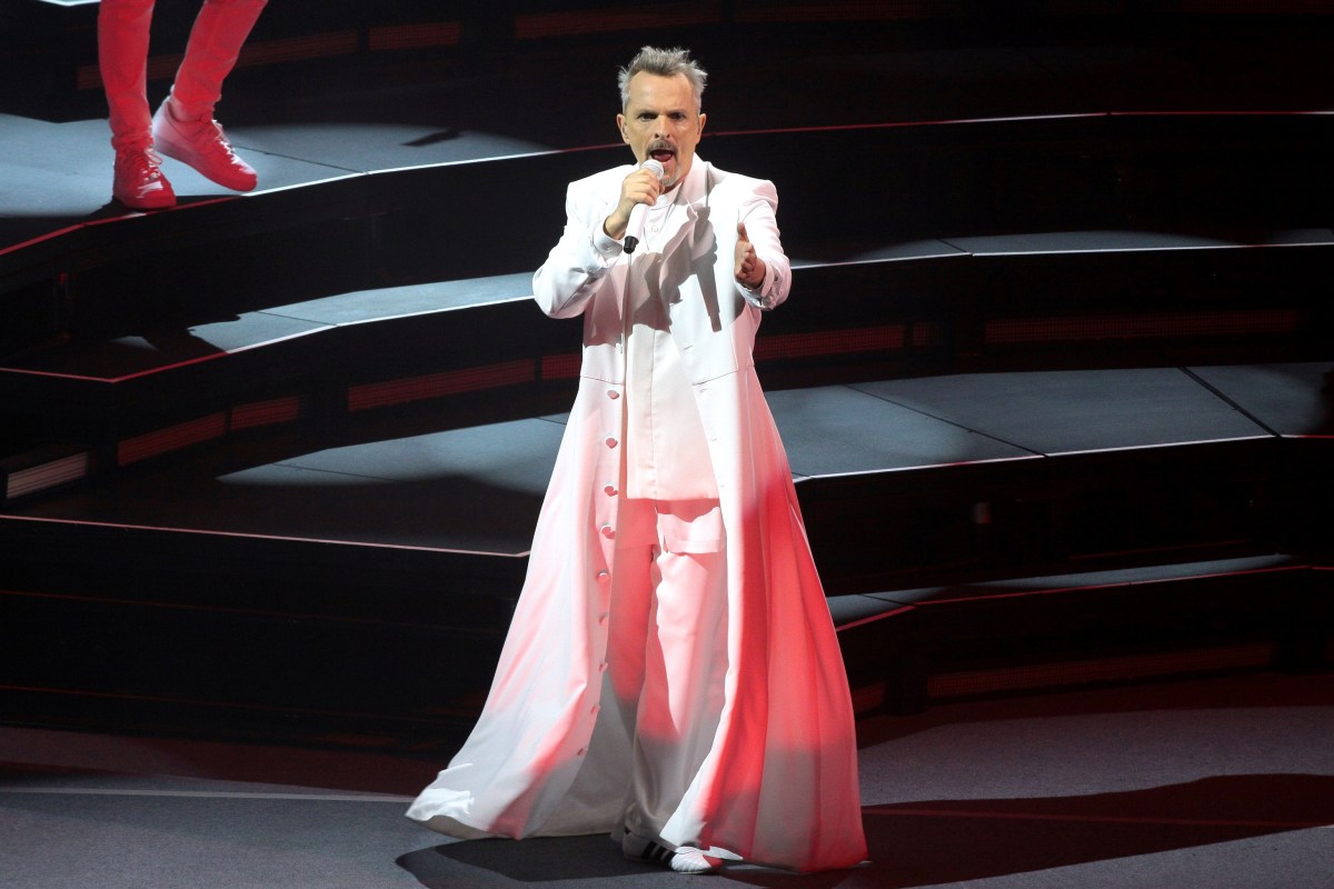 Concierto de Miguel Bosé se detuvo tras alerta sísmica: "Jamás había sucedido semejante cosa"