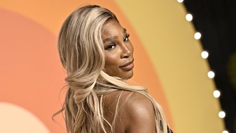 Serena Williams en la alfombra roja de los Premios Oscars.