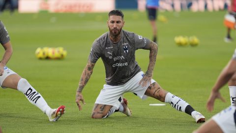 Sergio Ramos durante un entrenamiento con Rayados de Monterrey.