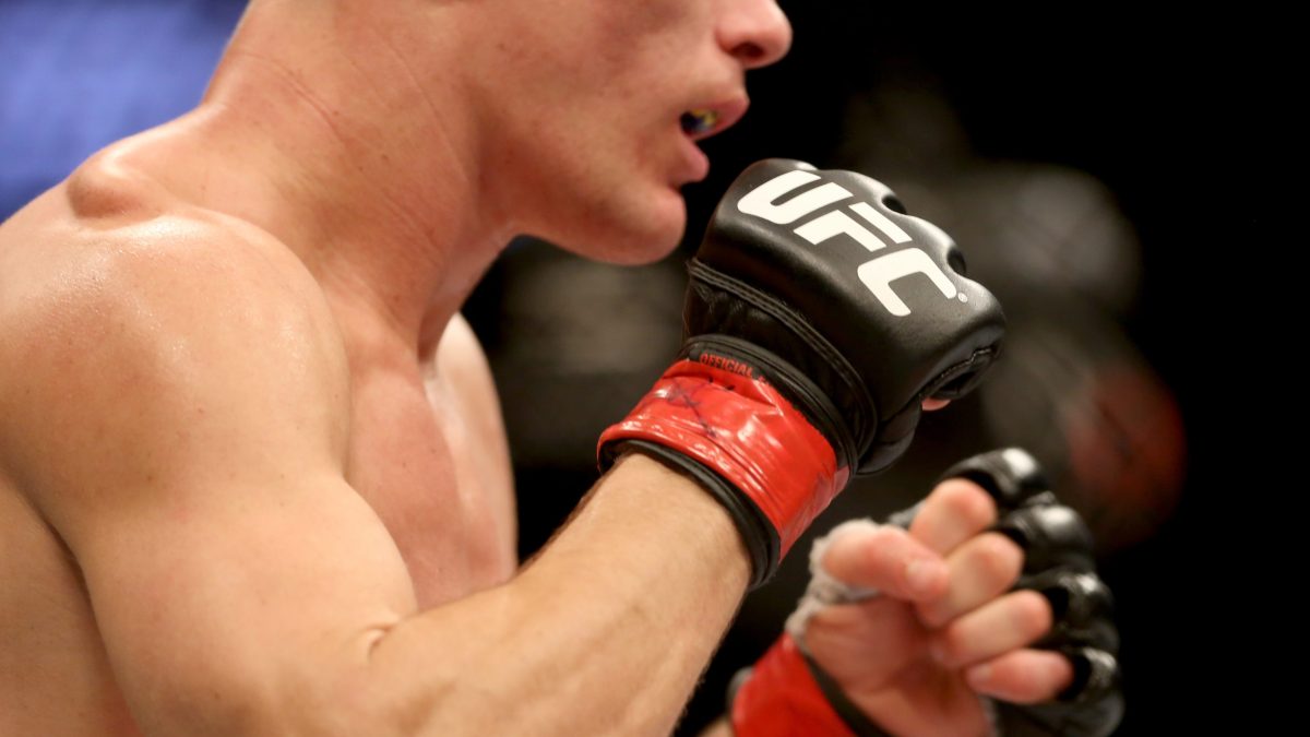 Médico mexicano debuta en UFC y derrota a brasileño en tan solo 28 golpes [VIDEO]