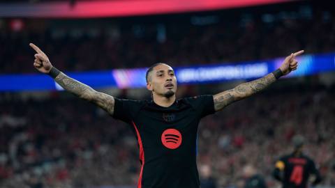 Raphinha anotó el gol de la victoria del FC Barcelona ante Benfica, a mitad de semana.