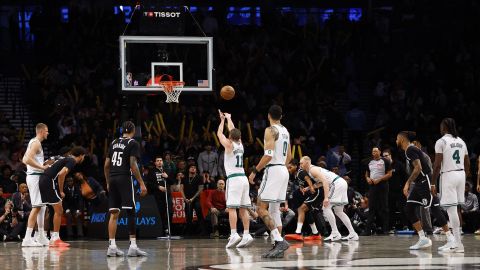 Boston Celtics durante un encuentro con los Brooklyn Nets.