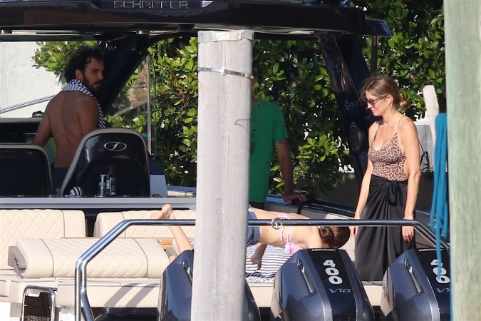 La familia disfrutó de una tarde relajada.