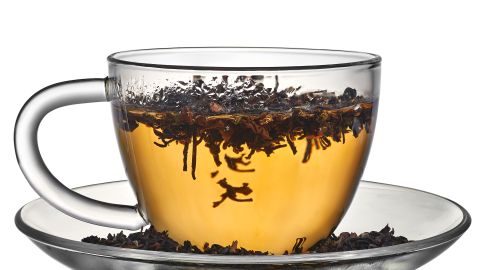 La infusión de orégano ayuda a aprovechar las propiedades antimicrobianas, antiinflamatorias y antioxidantes de esta poderosa planta.