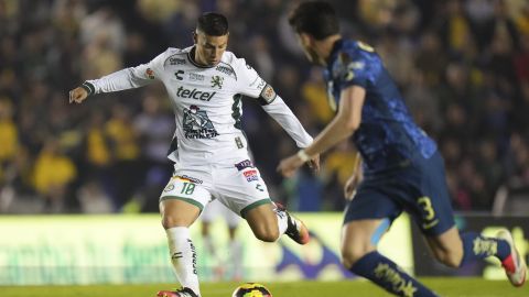 James Rodríguez en un encuentro entre León y América.