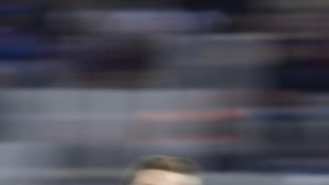 El delantero del FC Barcelona Lamine Yamal conduce el balón durante el partido de LaLiga EA Sports entre FC Barcelona y Real Sociedad.