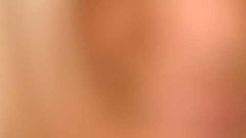Trabajadores de restaurantes, en particular las mujeres, enfrentan uno de los niveles más altos de acoso y explotación.