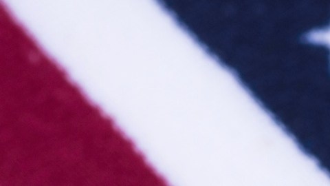 ICE detuvo a migrante por vender tarjetas falsas de Seguro Social y residencia permanente