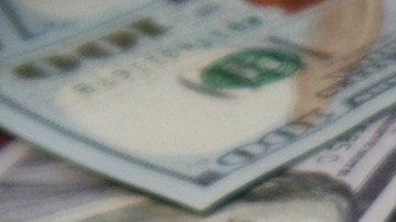 Buscan a 20,000 migrantes detenidos por ICE en Nueva York para pagarles millonaria indemnización