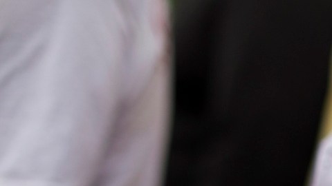 Miles de niños migrantes en riesgo de deportación en EE.UU. tras recorte de financiamiento
